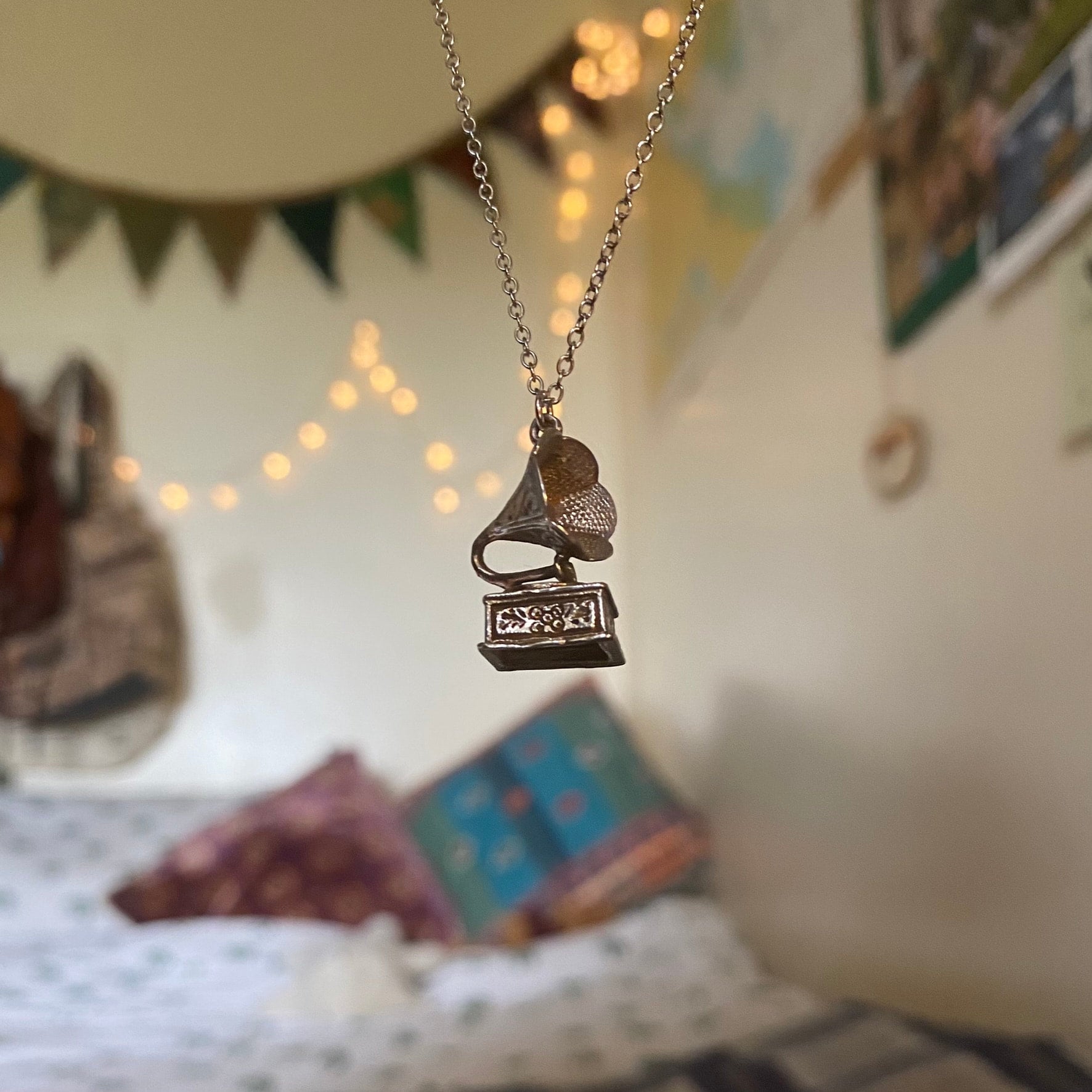 Reclaimed vintage jewellery store